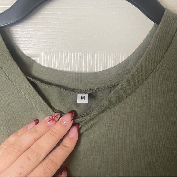 Olive Green Sleeveless Maxi Dress - Picture 2 of 4